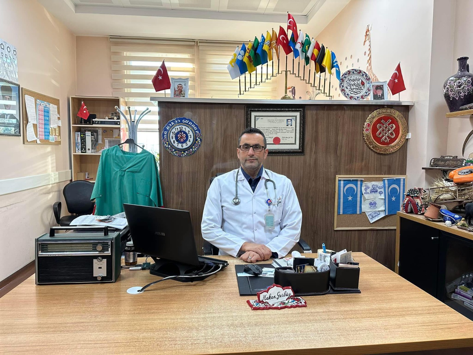 Gürbüz "insanlığa nitelikli yaşam sunan, “Önce İnsan”