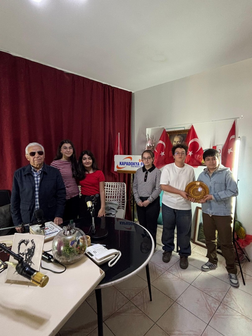 23 Nisan Coşkusu Radyoda: Öğrencilerimiz ve Öğretmenlerimizle Anlamlı Kutlama ?