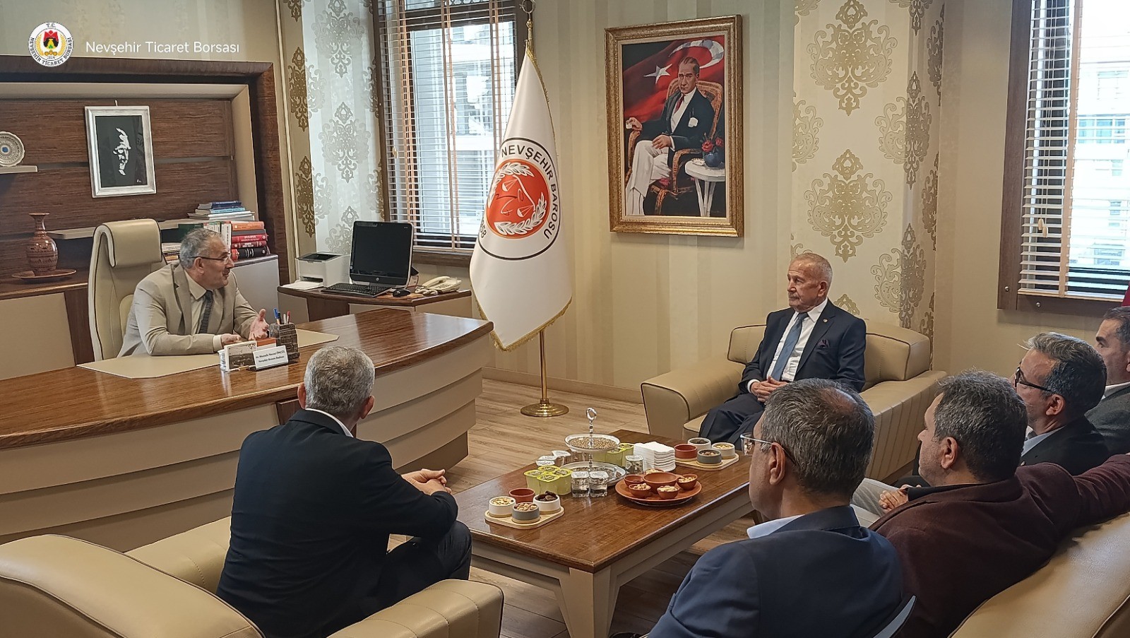 13 Ekim 2026 NTB BAŞKANI SALAŞ'TAN BARO BAŞKANI ÖNCÜL'E HAYIRLI OLSUN ZİYARETİ 